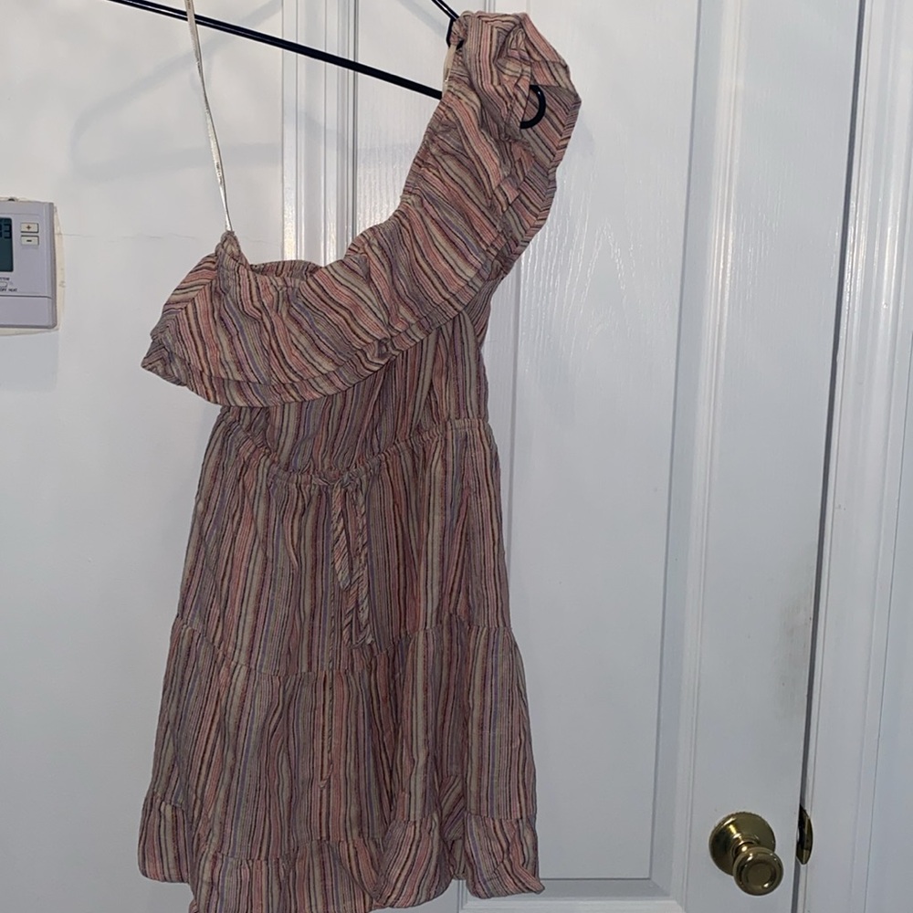 Forever 21 Ruffle Top One Shoulder Dress - Picture 3 of 11